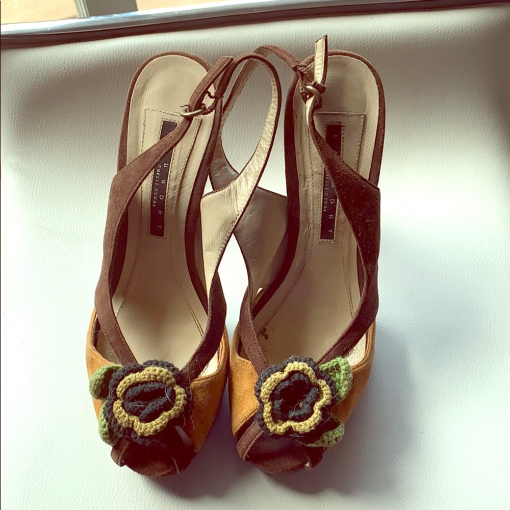 Laundry flower shoes